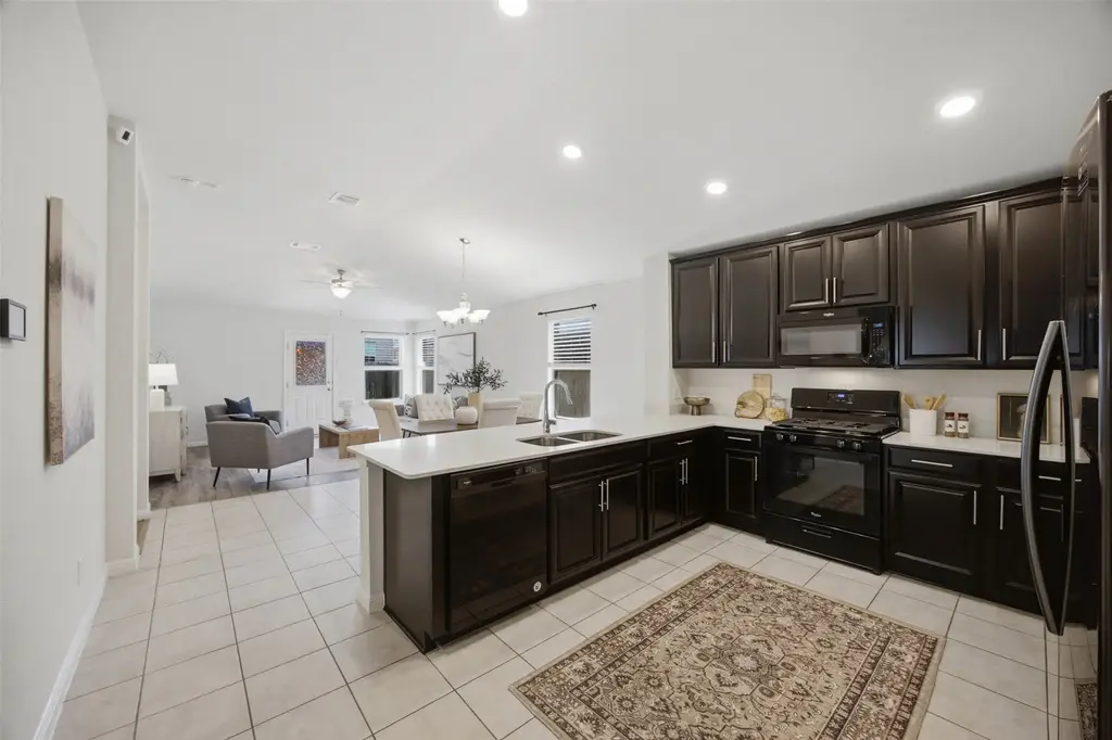 11804 Pecangate Way, Manor