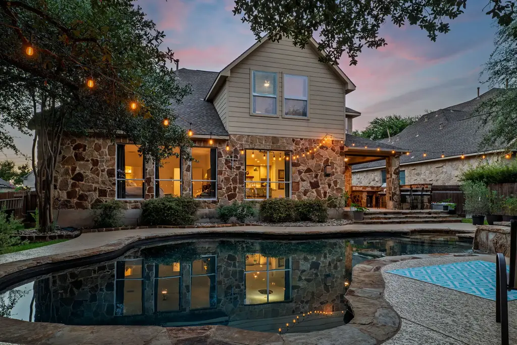 2317 Rio Mesa Drive, Austin
