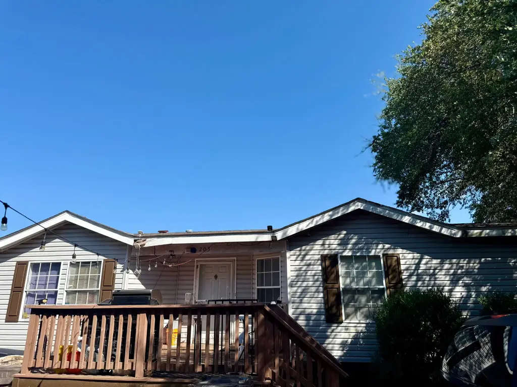203 S Ocatillo Lane, Georgetown