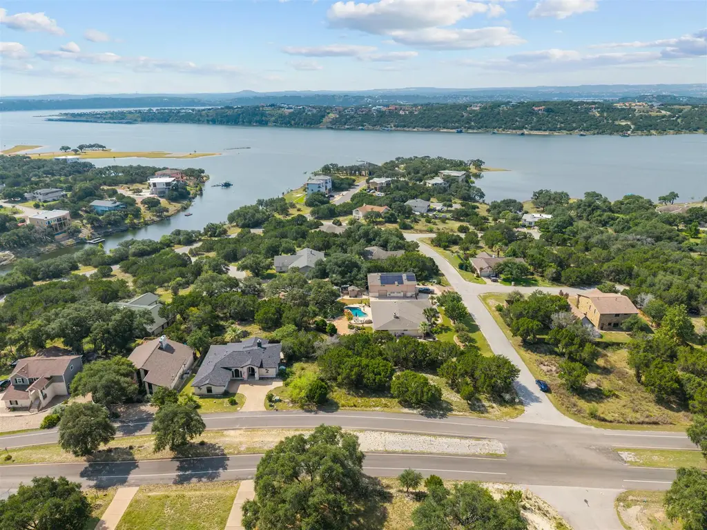 20635 Highland Lake Drive, Lago Vista