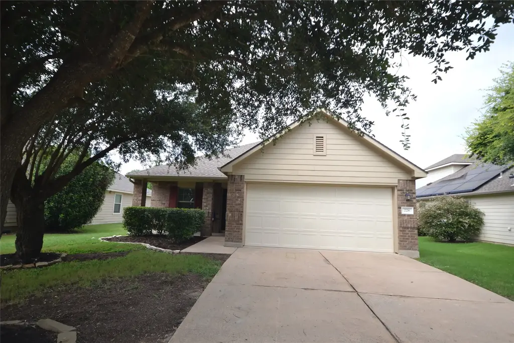 228 Falcon Lane, Leander