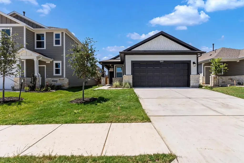 130 Hornet Street, Elgin