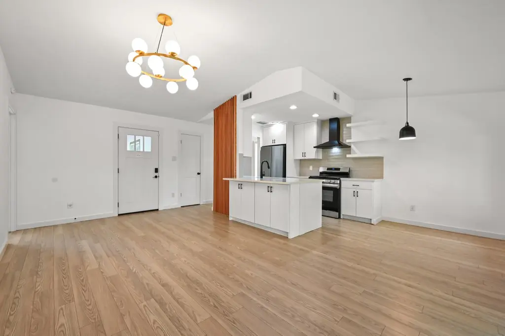 2313 Lakehurst Drive, Austin