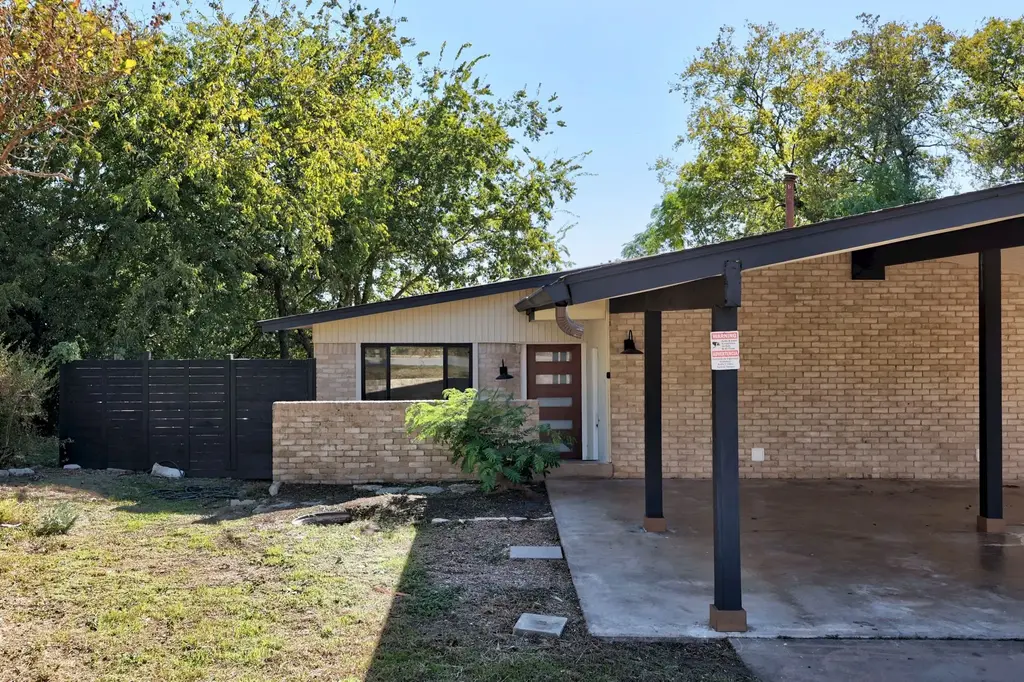 1905 Cedar Ridge Drive A, Austin