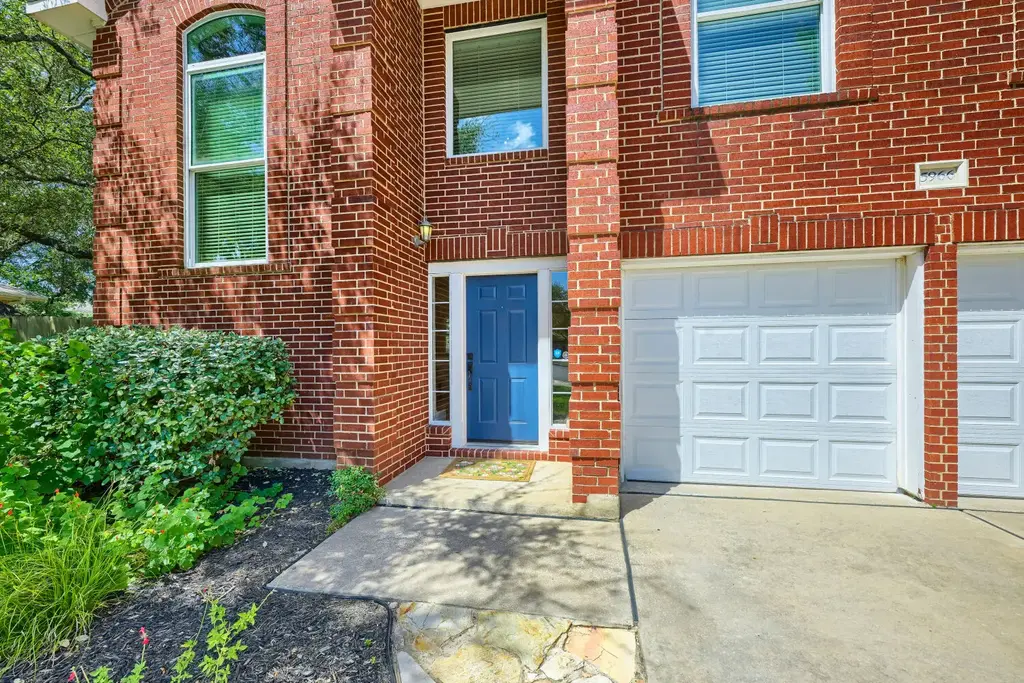 5966 Mesa Verde Circle, Austin