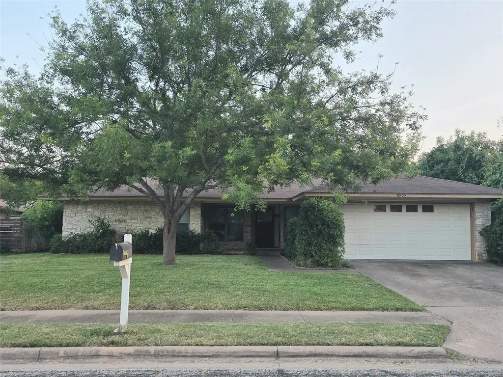 10909 Hillside Oak Lane, Austin