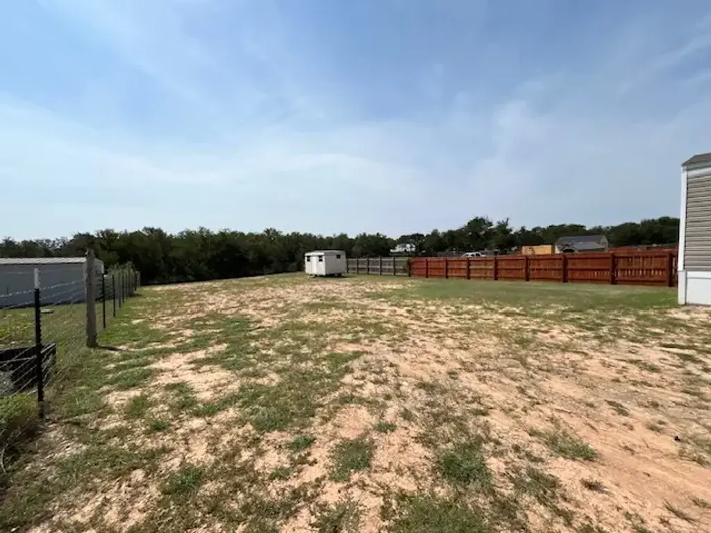 121 Sunflower Road, Dale