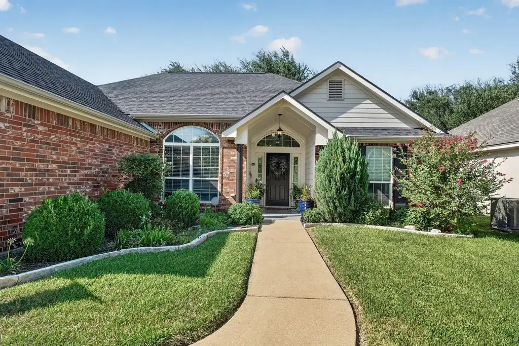 2716 Butterfly Drive, Temple