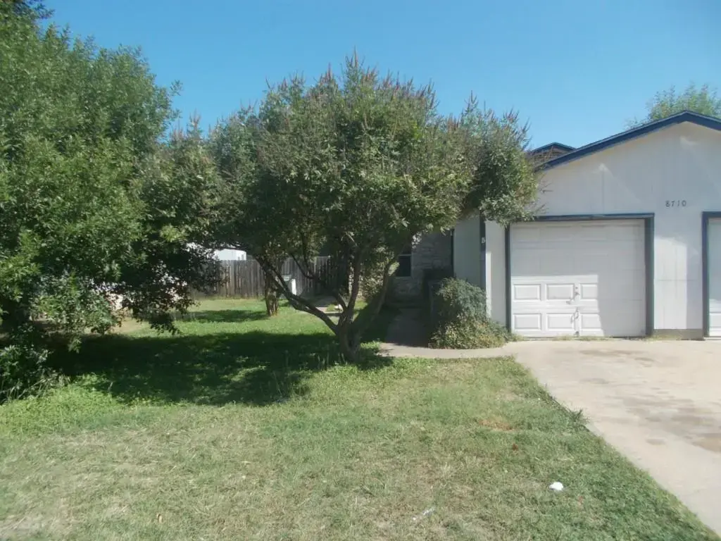 8710 Piney Point Drive B, Austin