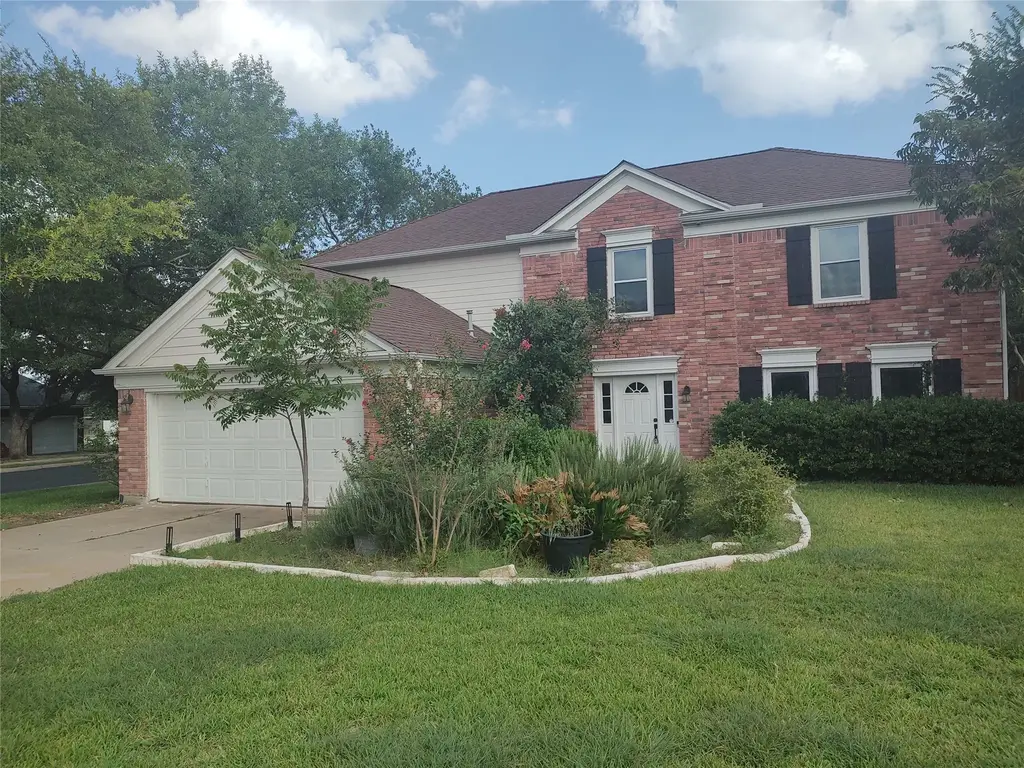 900 Oakcrest Circle, Cedar Park