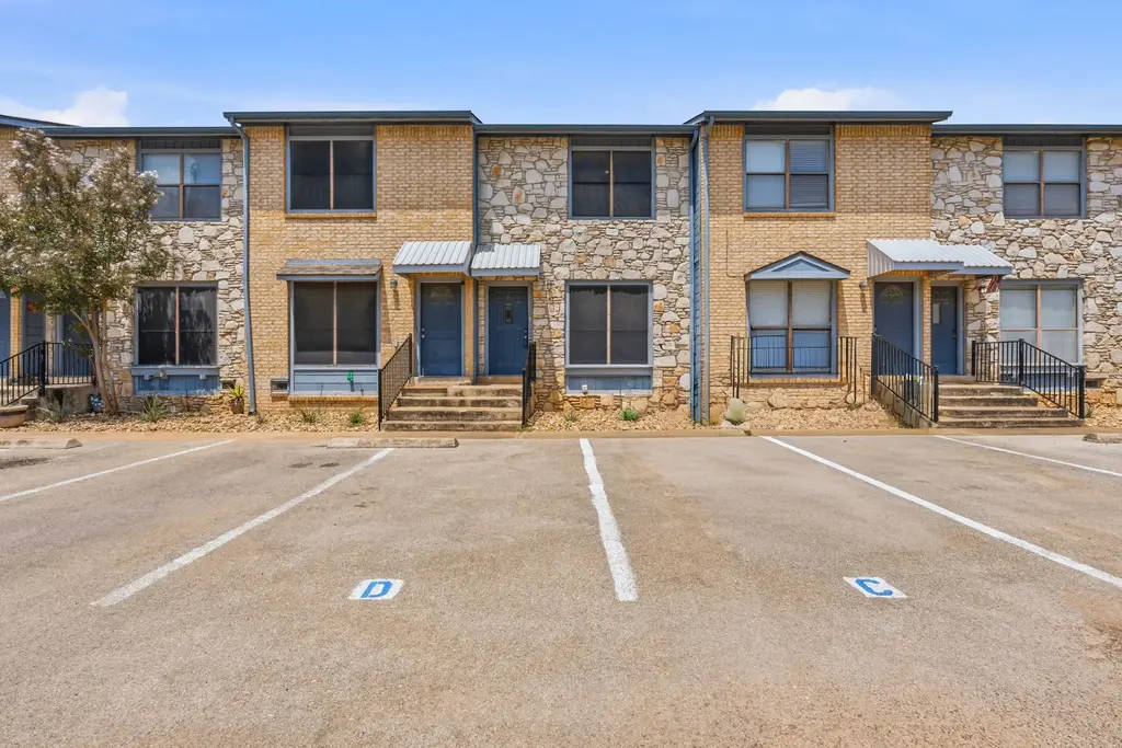 3009 Whisper Oaks Lane C, Georgetown