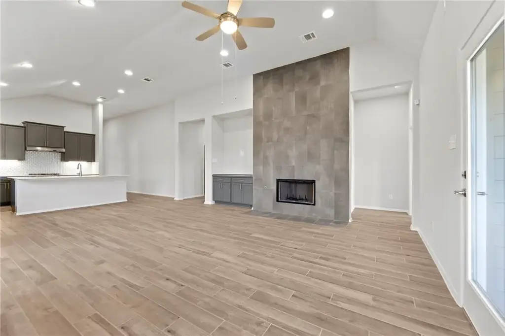 102 Crooked Trail, Bastrop
