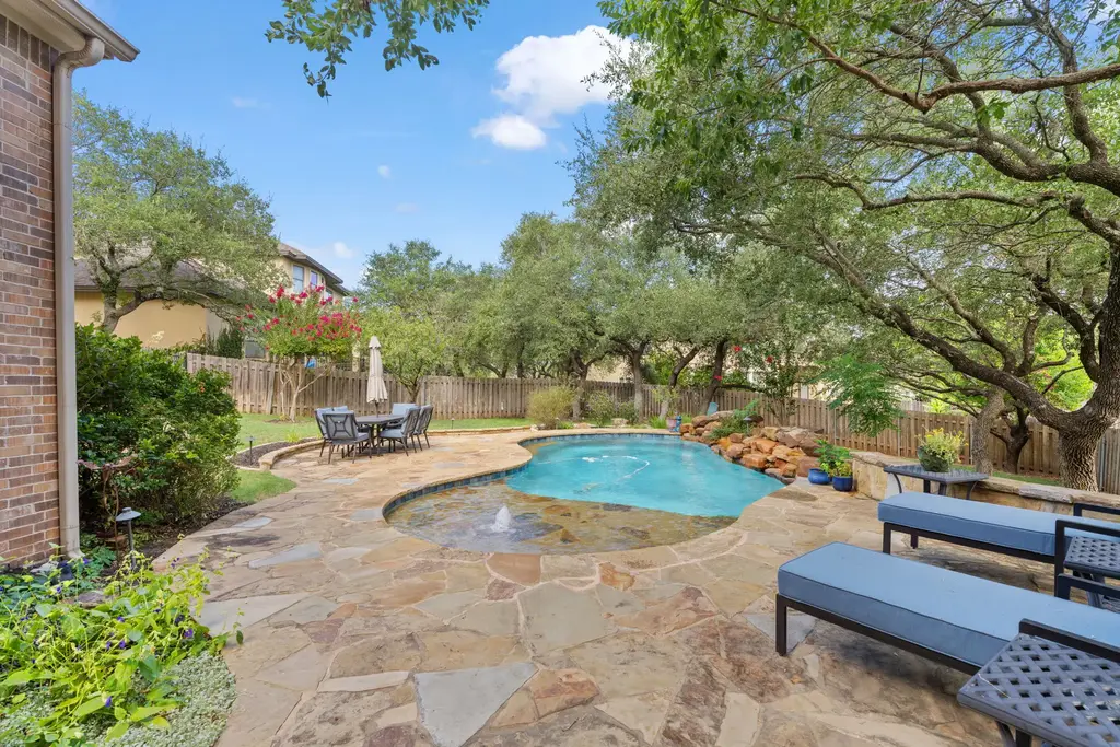 10700 Spiderling Court, Austin