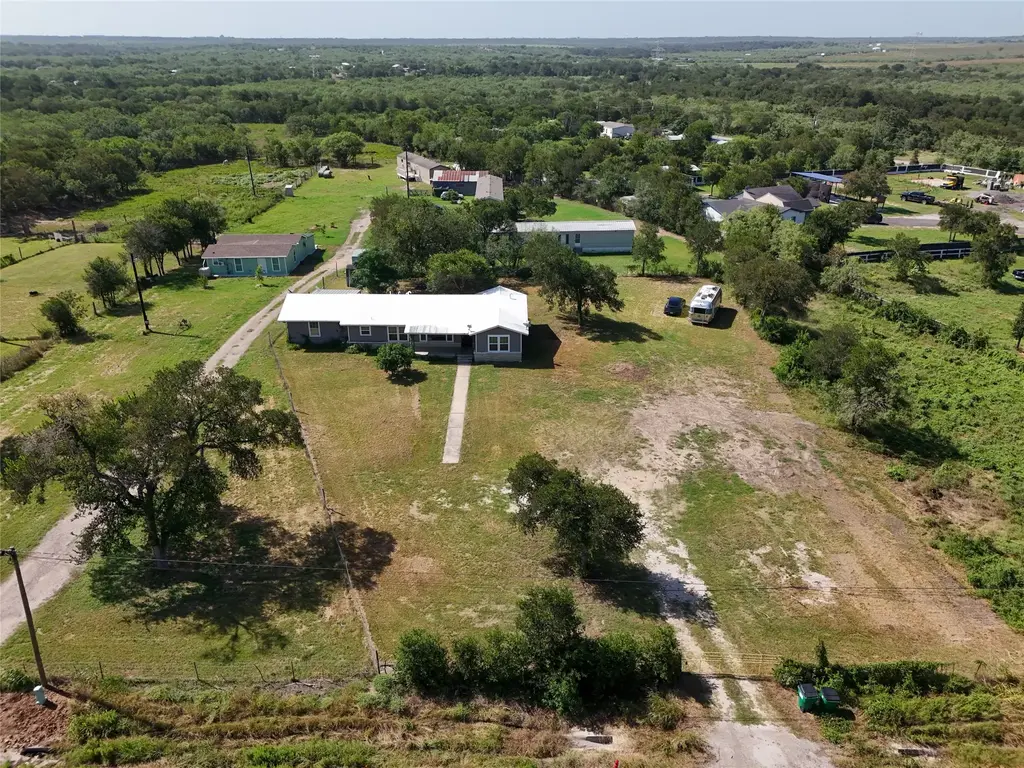 2813 Highway 21 W, Dale