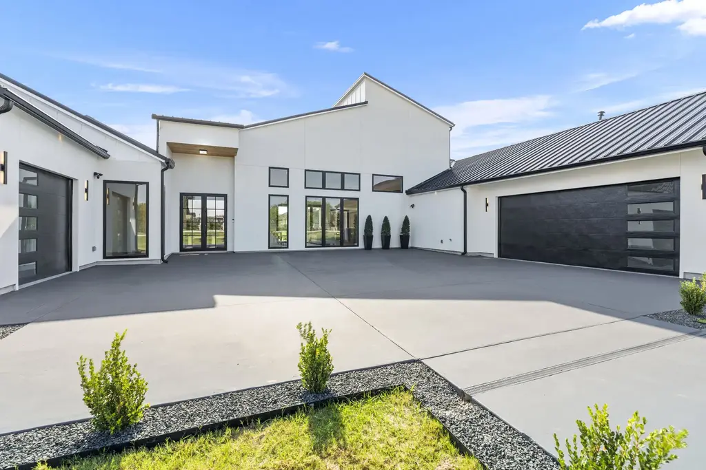 178 Dally Court, Dripping Springs