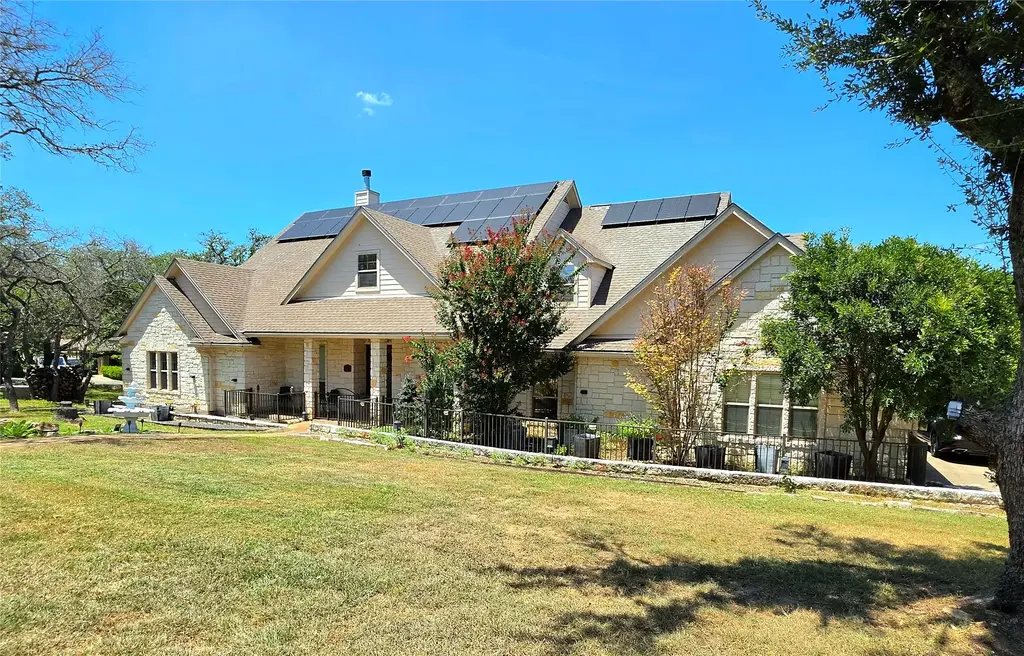 400 Bedford Drive, Spicewood