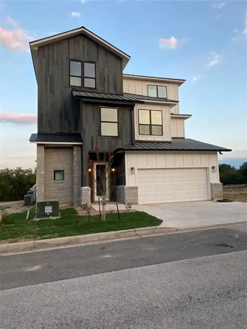 2501 Bruin Drive 52, Spicewood