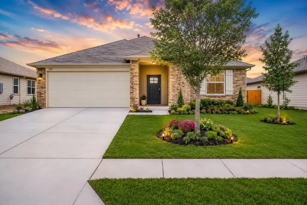 112 Stellamar Drive, Hutto