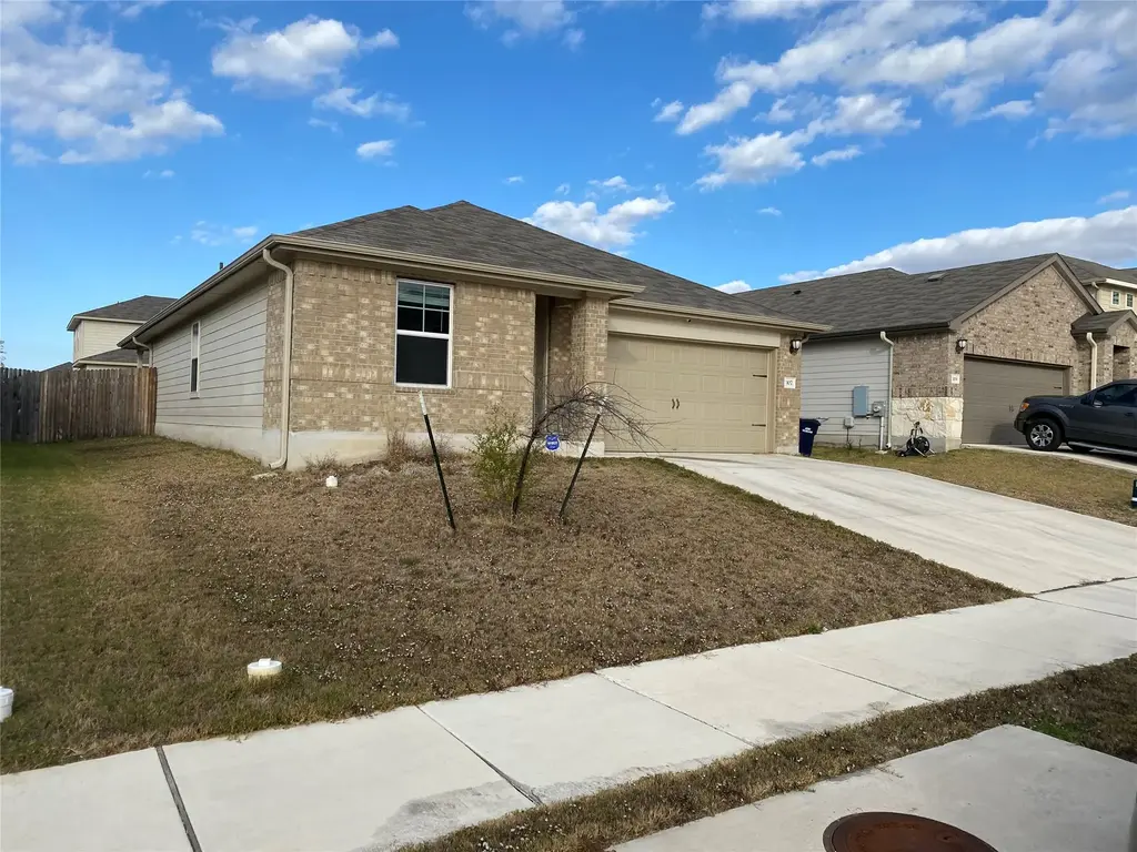 107 Grapefruit Road, Hutto