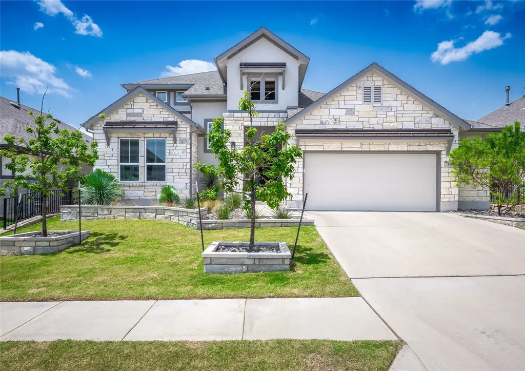 595 Wild Pecan Loop, Buda
