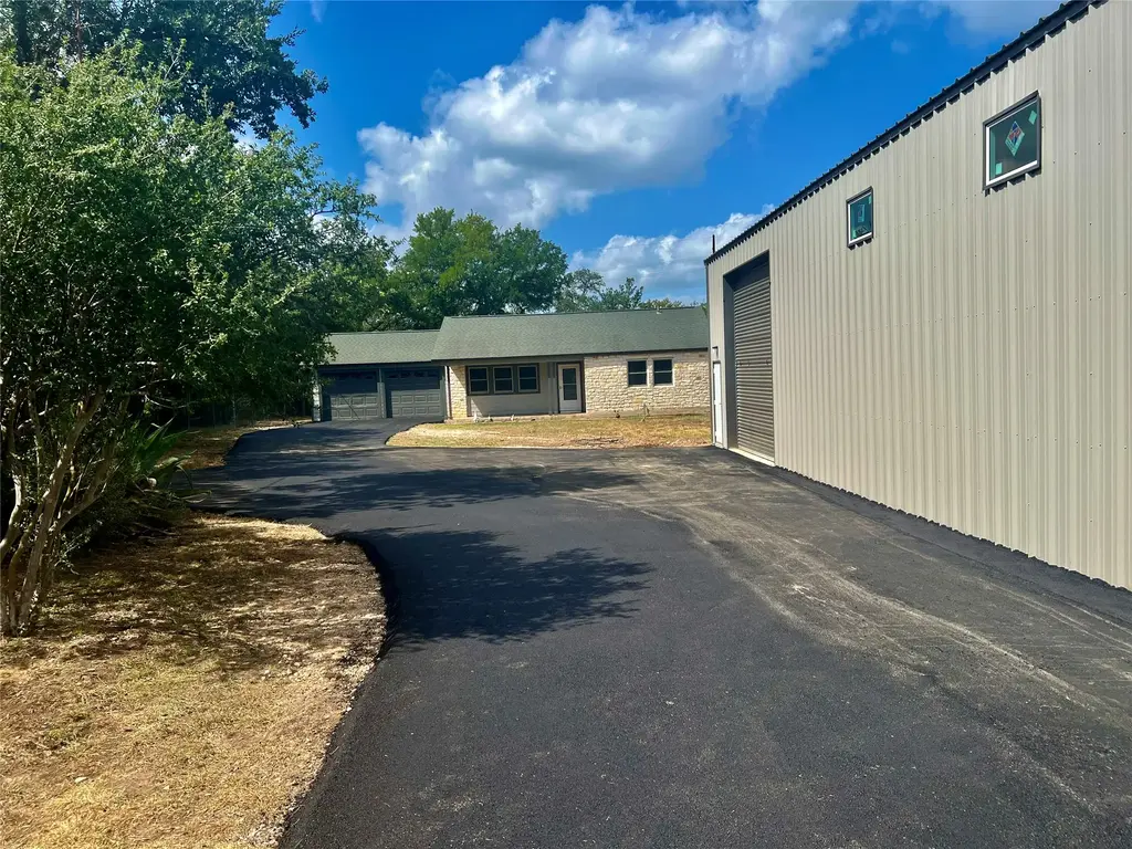 16001 Awalt Drive, Austin