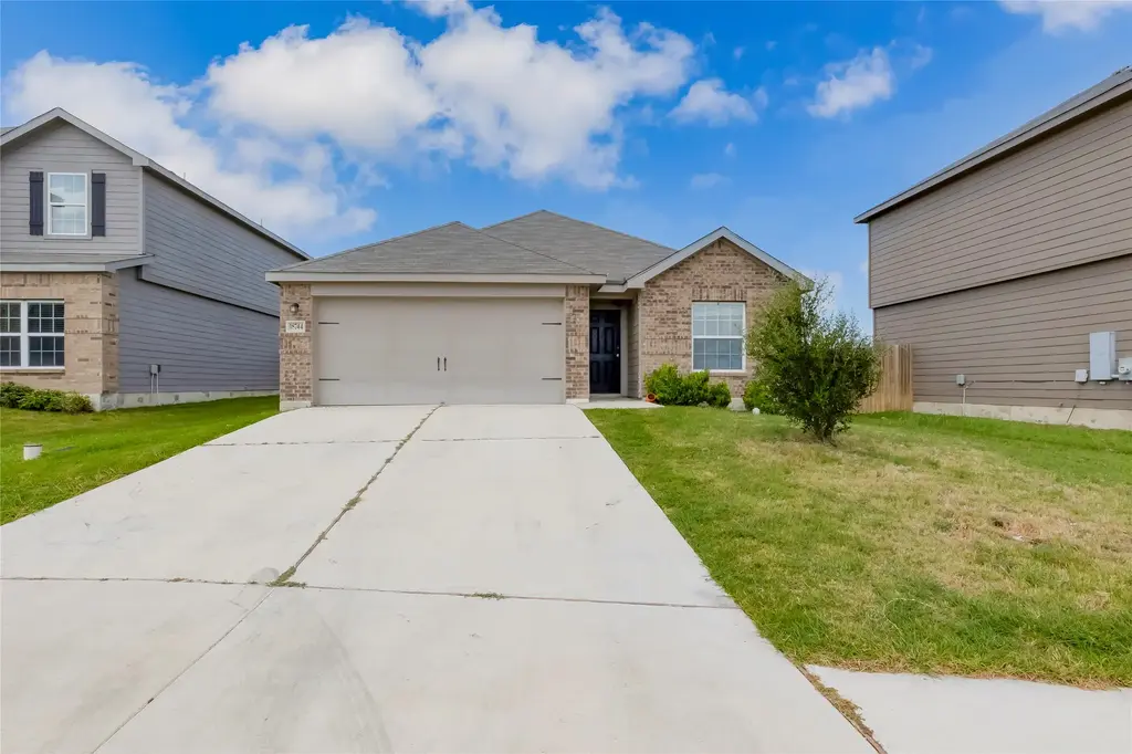 18744 Speculator Lane, Elgin