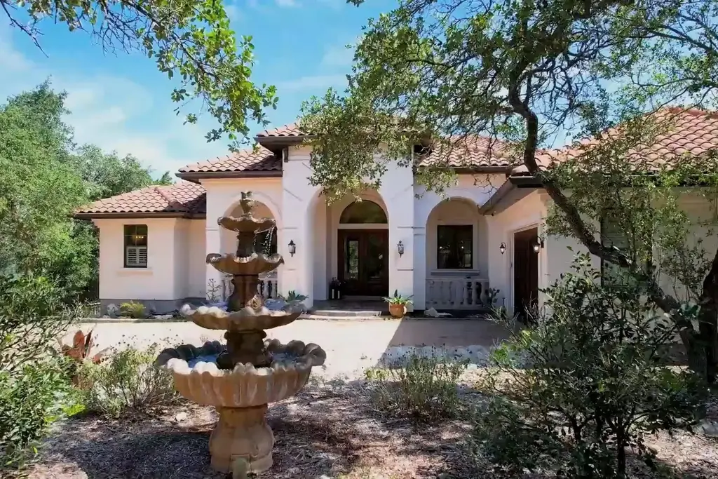 817 Woodcreek Ranch Road, Wimberley