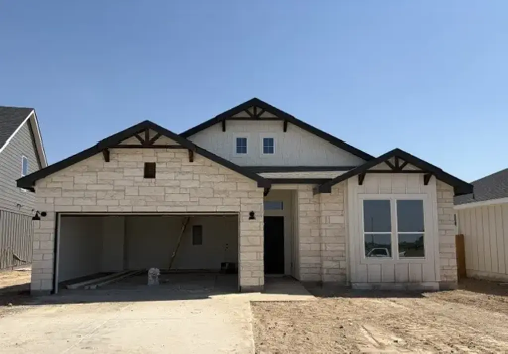 584 Gus Loop, Georgetown