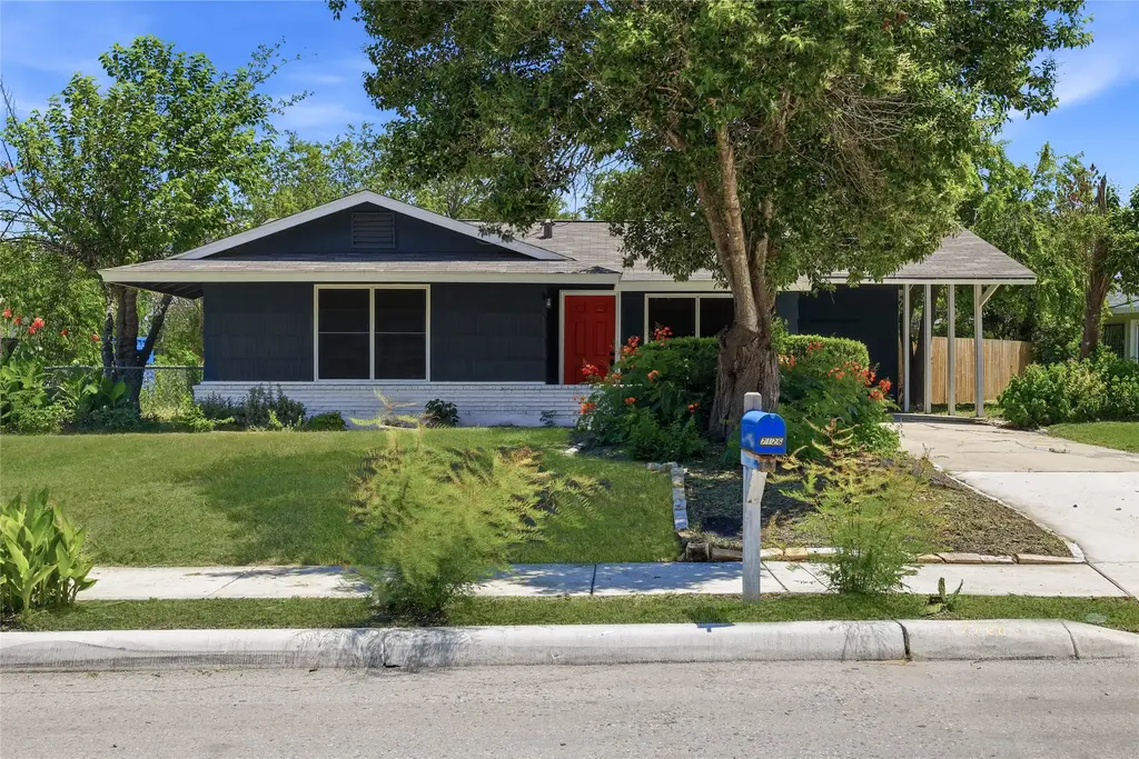 7126 W Westbriar Street, San Antonio