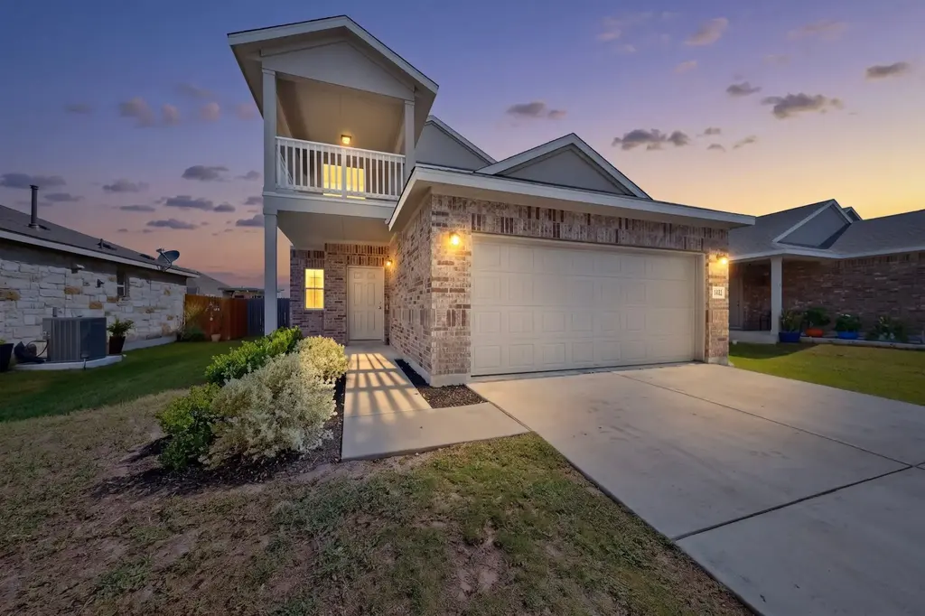 12432 Ostrich Trail, Manor