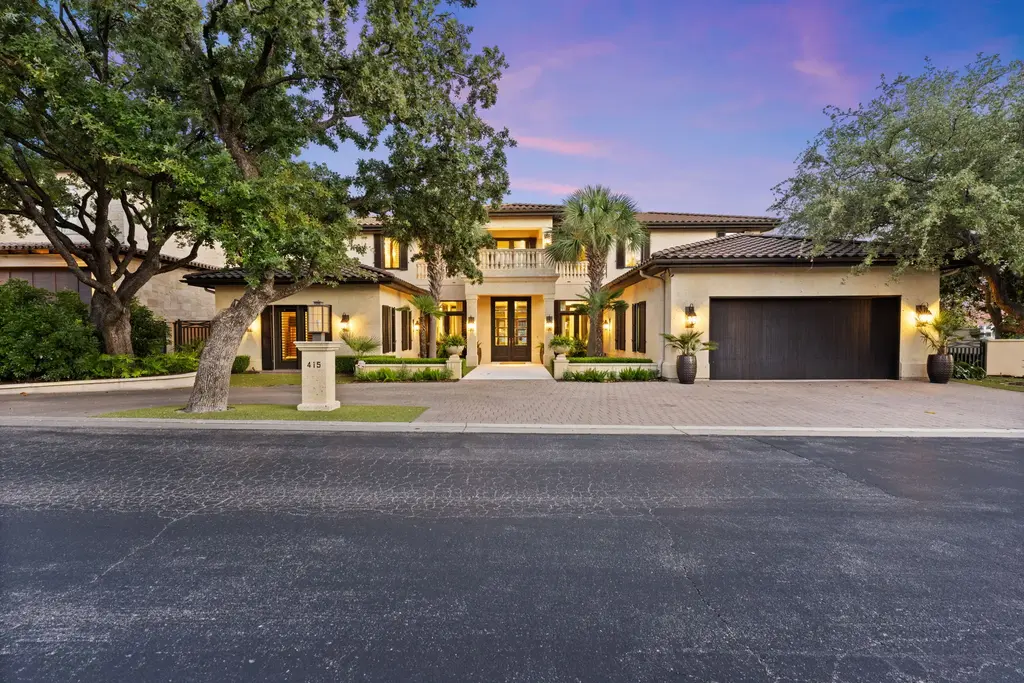 415 Lighthouse Drive, Horseshoe Bay