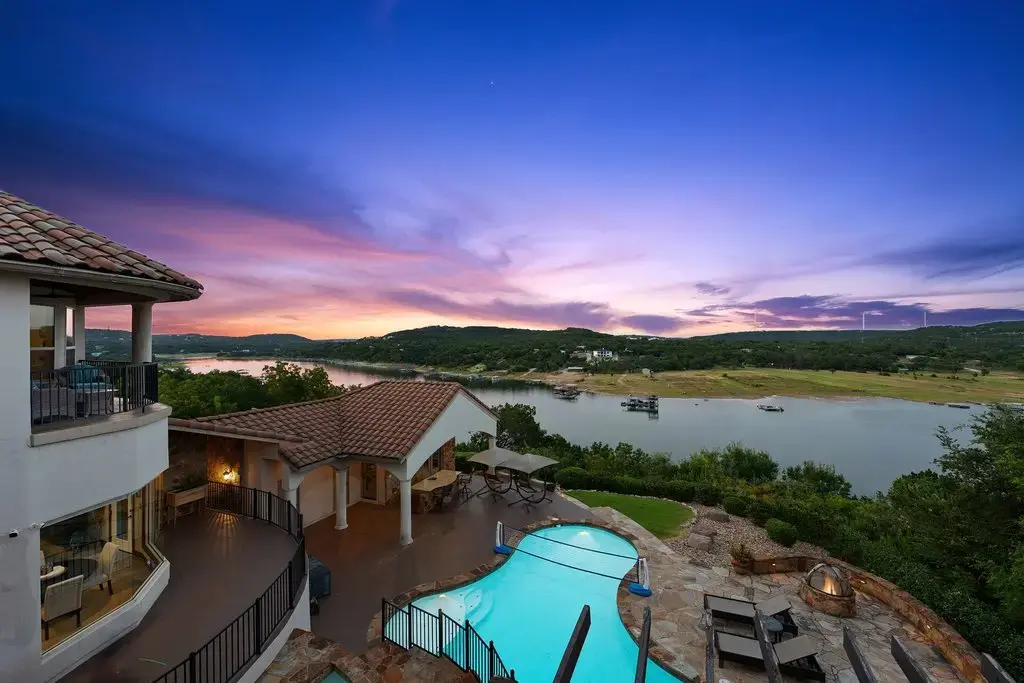 17508 Northlake Hills Drive, Jonestown