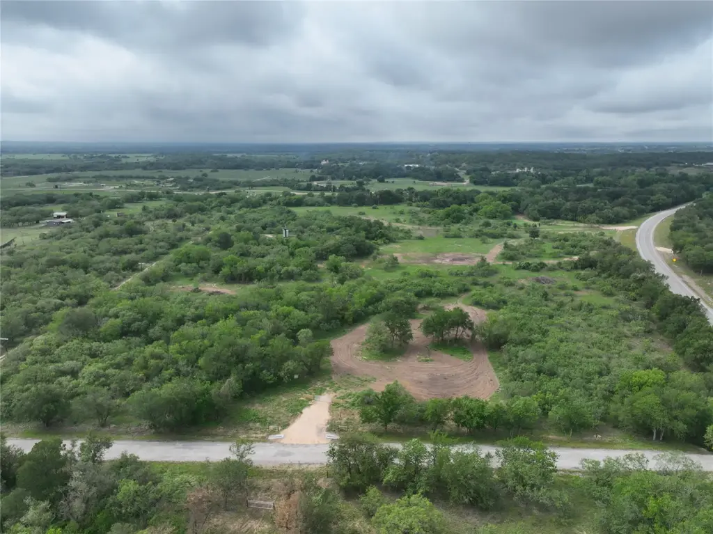 150 Pumper Road, Luling