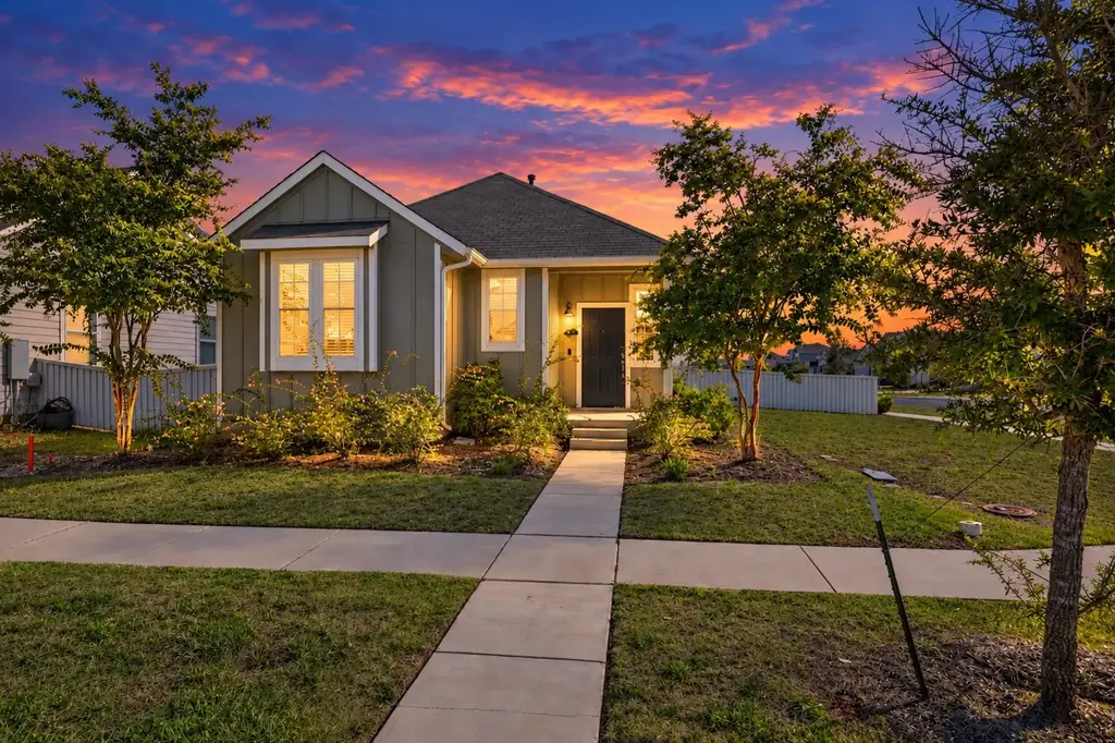 300 Hortus Drive, Kyle