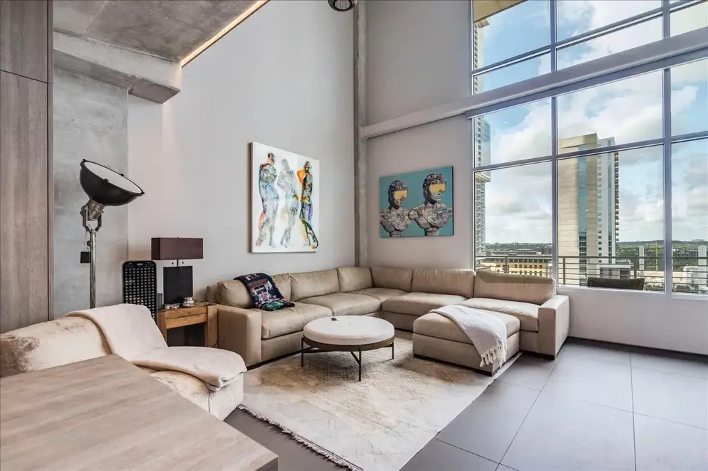 800 W 5th Street 1105, Austin
