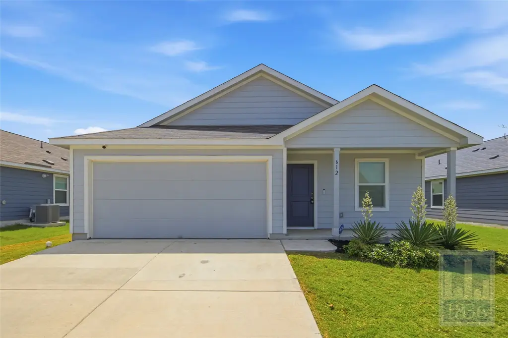 612 Clear Sky Drive, Lockhart
