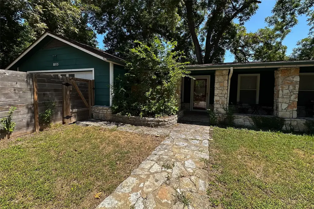 8815 Georgian Drive B, Austin