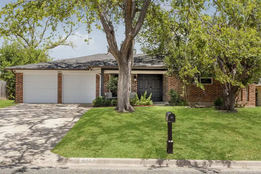 4801 Oldfort Hill Drive, Austin