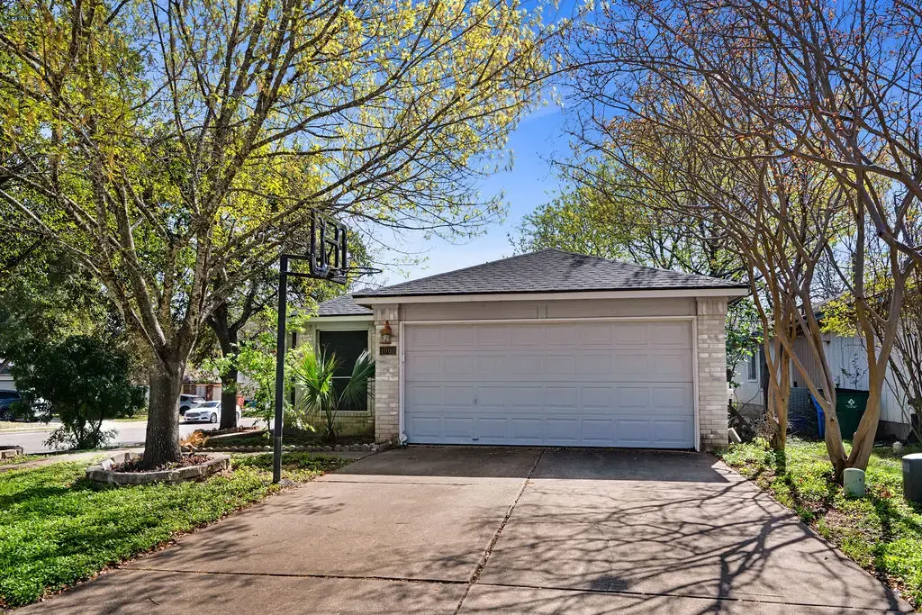 1001 Apple Cross Drive, Pflugerville