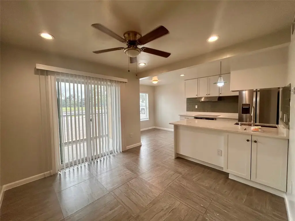 901 E 40th Street 102, Austin