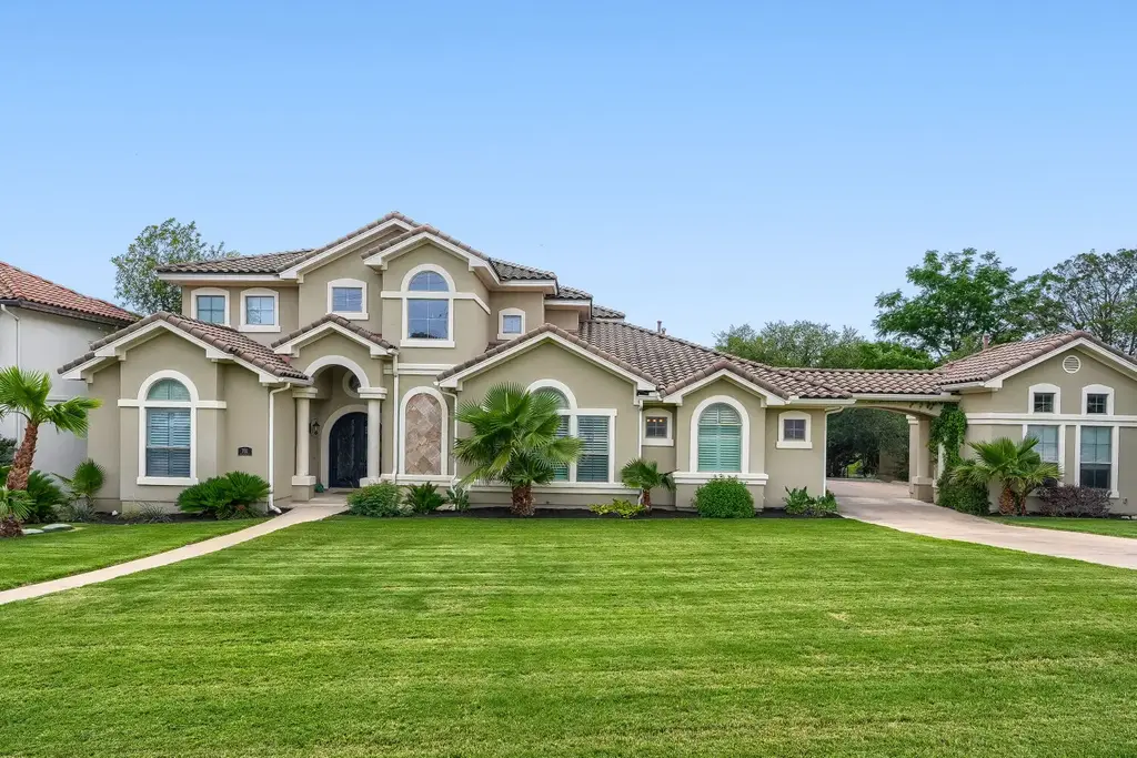 701 Hurst Creek Road, Lakeway