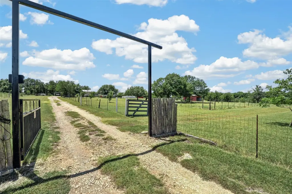 317 Rae Lane, Jarrell