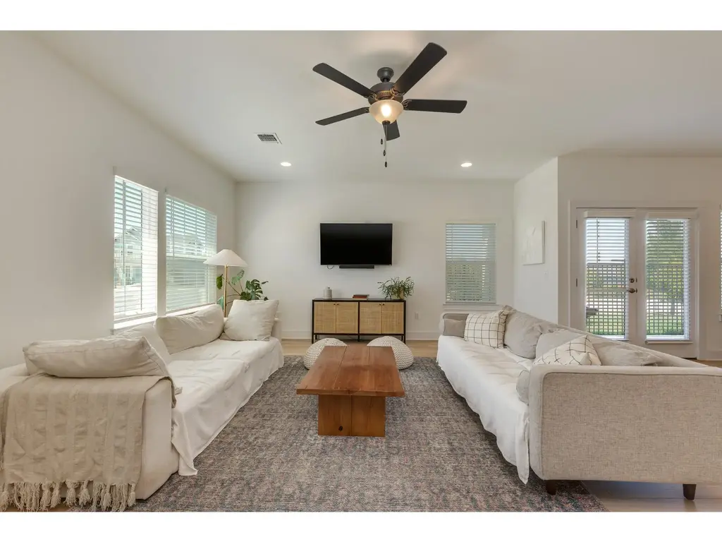 8801 Looksee Lane, Austin