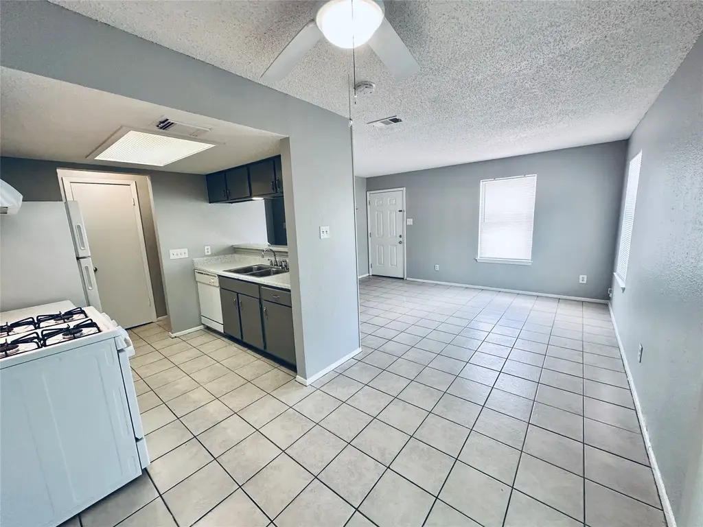 5305 Woodland Oaks Court A, Austin