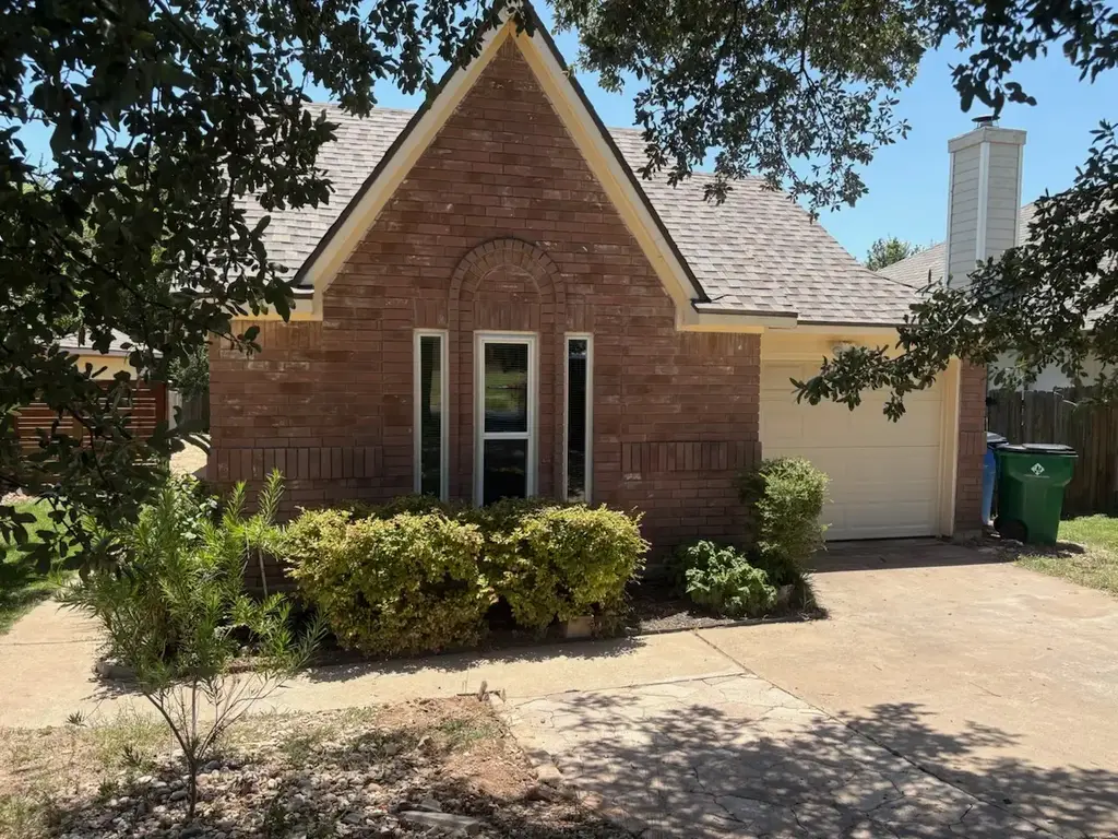 2111 Margalene Way, Austin