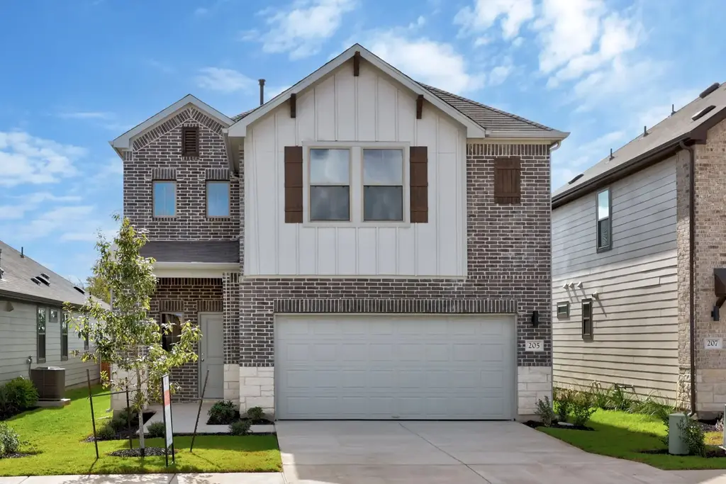 205 Hornet Street, Elgin