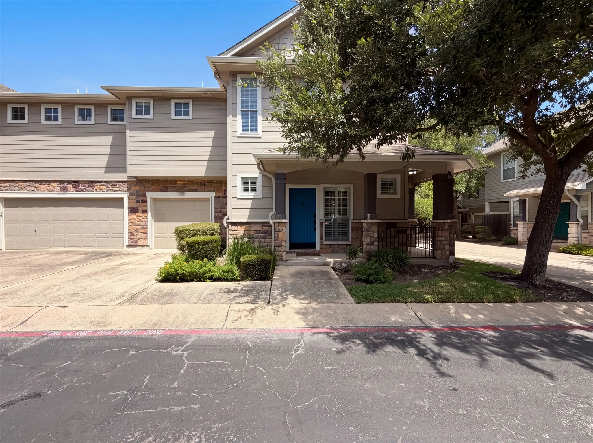 Photo of Listing #8449661