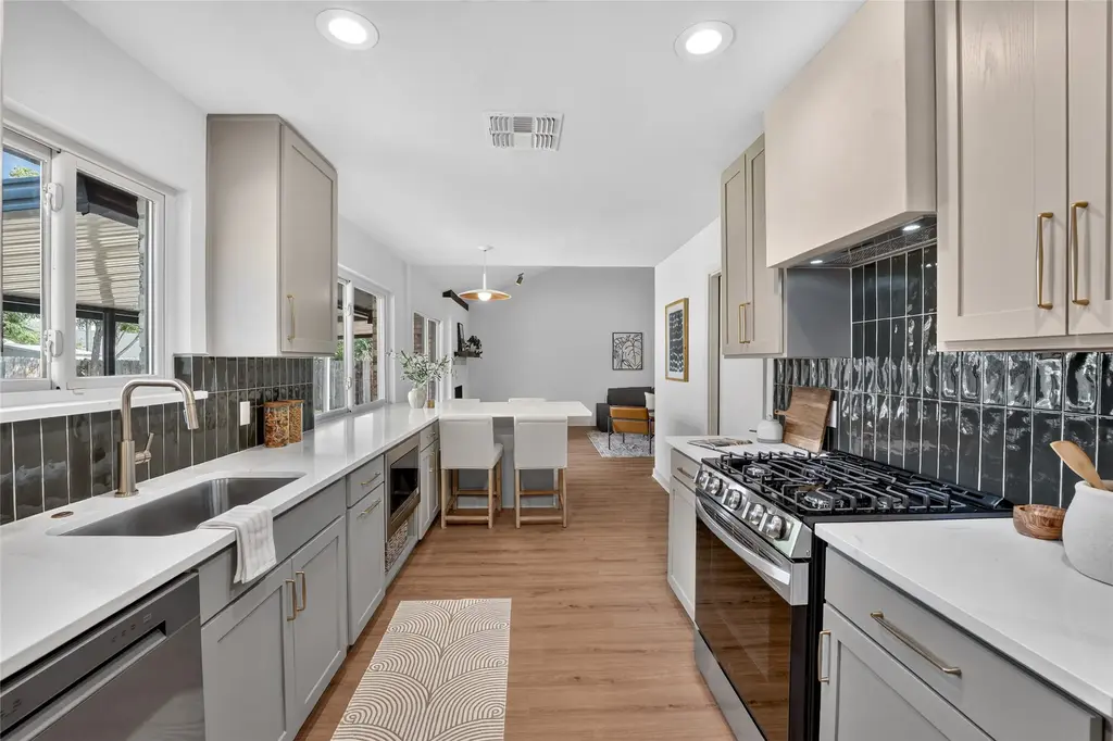 13005 Powderhorn Street, Austin