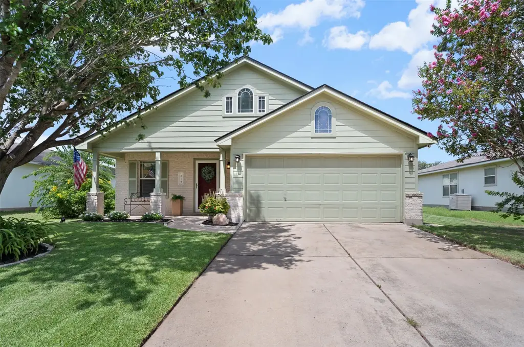214 Jennifer Lane, Bastrop