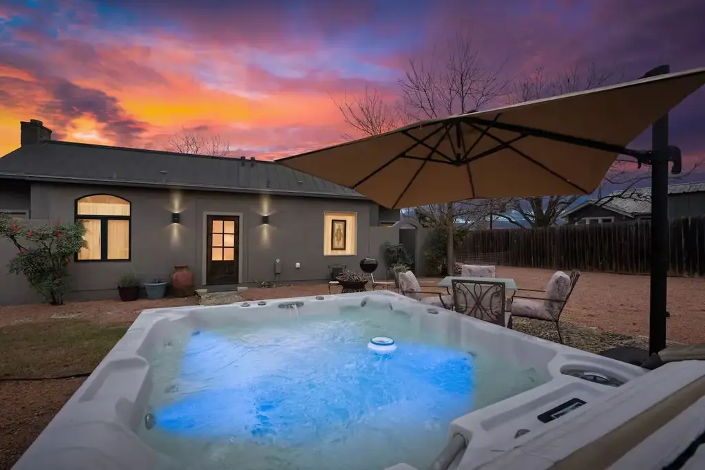 406 Cross Mountain Drive, Fredericksburg